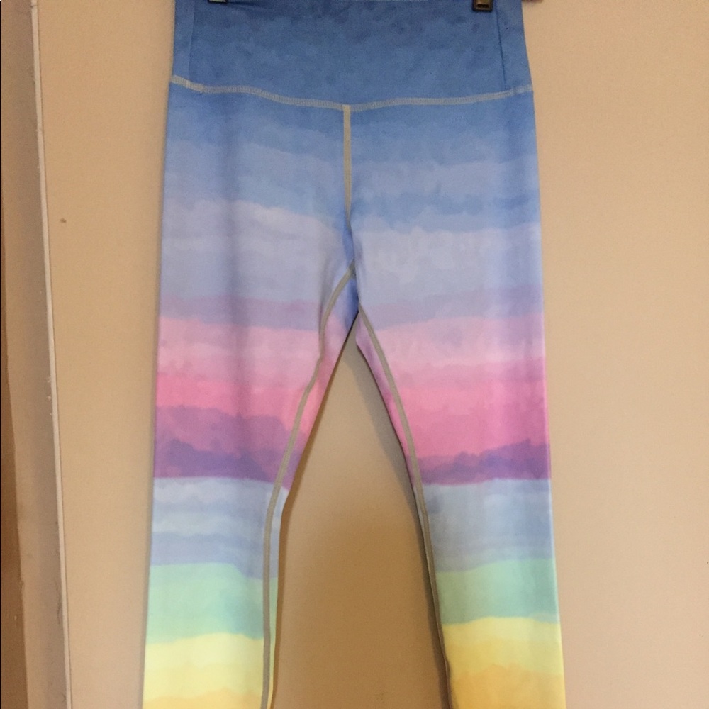 Springtime rainbow leggings!